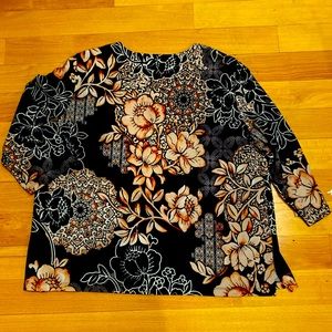 Alfred Dunner 3/4 sleeve black floral top